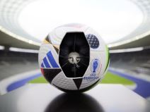 Lopta _ Euro 2024 _ Adidas _ čip _ Foto Adidas (3).jpg