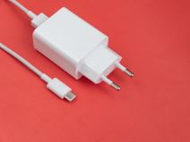 Punjač za telefon _ Foto Shutterstock.jpg