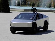 Ramzan Kadirov montirao mitraljez na Cybertruck