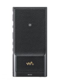 Vokmen, deca pokušavaju da ubace kasetu