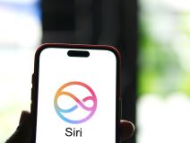 Apple Siri _ AI asistent _ iPhone _ Foto Shutterstock.jpg