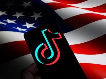 TikTik _ SAD _ Foto Shutterstock (2).jpg