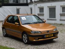 Peugeot 306 2.0 16V S16 _ Foto Shutterstock.jpg