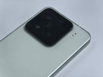 Xiaomi 15 izgled 3.jpg