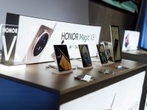 HONOR Magic V5 serija u Srbiji