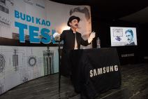 Tesla Karavan: Osnovci u Srbiji oduševljeni Tesla karavanom