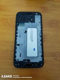 Samsung Galaxy J5 telefon srednje klase uskoro u prodaji foto