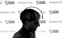 Kiborg Nil Harbison antena na glavi