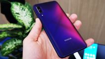Huawei prodaje HONOR, HONOR se prodaje kupuje ga Xiaomi TCL, HONOR prodaja kompanije, Huawei HONOR