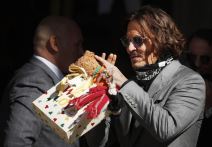 netfliks filmovi džoni dep razvod amber heard prevara ilon mask