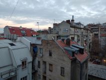 motorola razr 5g test cena 1380 evra 179990 rsd kako radi savitljivi telefon preklop android smartfo