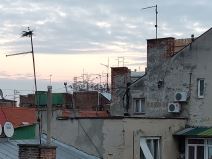 motorola razr 5g test cena 1380 evra 179990 rsd kako radi savitljivi telefon preklop android smartfo