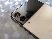 Samsung Galaxy Z Flip3 5G Slike Uživo (7-1)