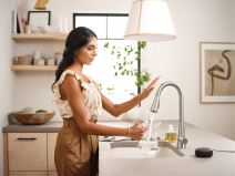 Pametne slavine Moen Smart Faucet CES 2022 4.jpg