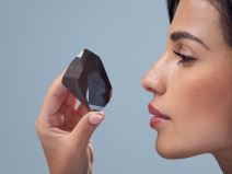 Enigma crni dijamant