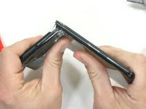 OnePlus 10 Pro pukao na JerryRigEverything testu.jpg