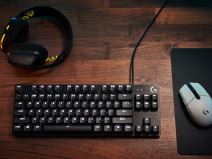 Logitech G413 TKL SE mehanička tastatura cena i specifikacije
