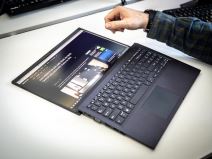 ASUS ExpertBook BA1500 otvaranje 180 stepeni.jpeg