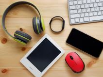 Bežični uređaji na stolu