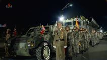 Severna Koreja parada 1.png