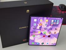Huawei Mate Xs 2 uživo (2).jpg