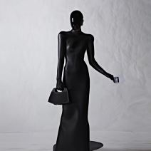 Balenciaga_BangOlufsen_torba zvučnik 5.jpg