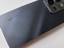 vivo X80 Lite mobilni telefon i vivo TWS Air Bluetooth slušalice (14).jpg