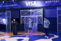 Dr Saeeda Jaffar, Tim Cahill and Maxi Rodriguez .jpeg