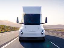 Dizajn Tesla Semi kamiona je potpuno glup kaže vozač