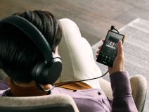 Sony Walkman NW-ZX700 4.jpg