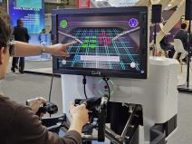 Versius hirurški robot 6.jpg