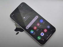 Try Galaxy aplikacija funkcije Galaxy S23 telefona na iPhone