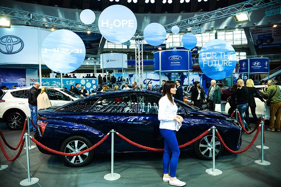 Toyota električni automobili kasne lobiranje protiv EV