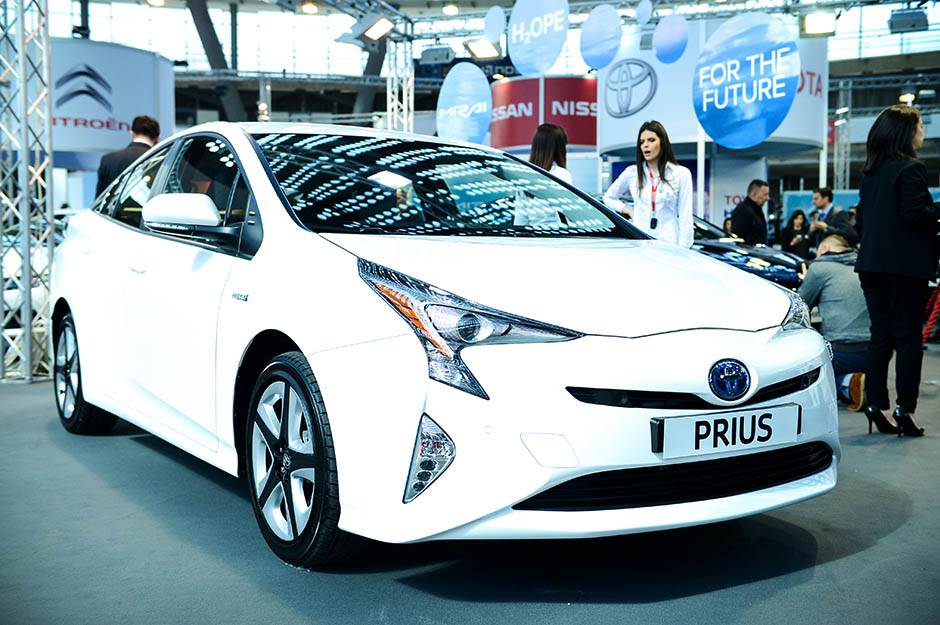 Toyota električni automobili kasne lobiranje protiv EV
