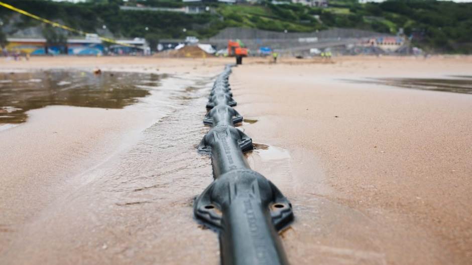 Rusija podvodni optički kabl Arktik za internet vezu