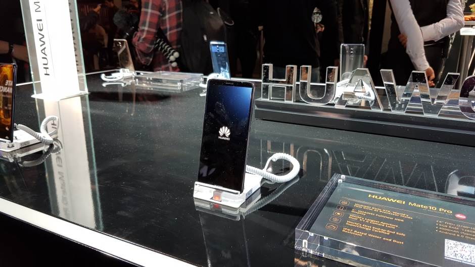 Huawei ne prodaje Huawei P i Huawei Mate serije telefona demanti lažna vest