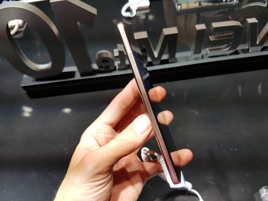 Huawei ne prodaje Huawei P i Huawei Mate serije telefona demanti lažna vest