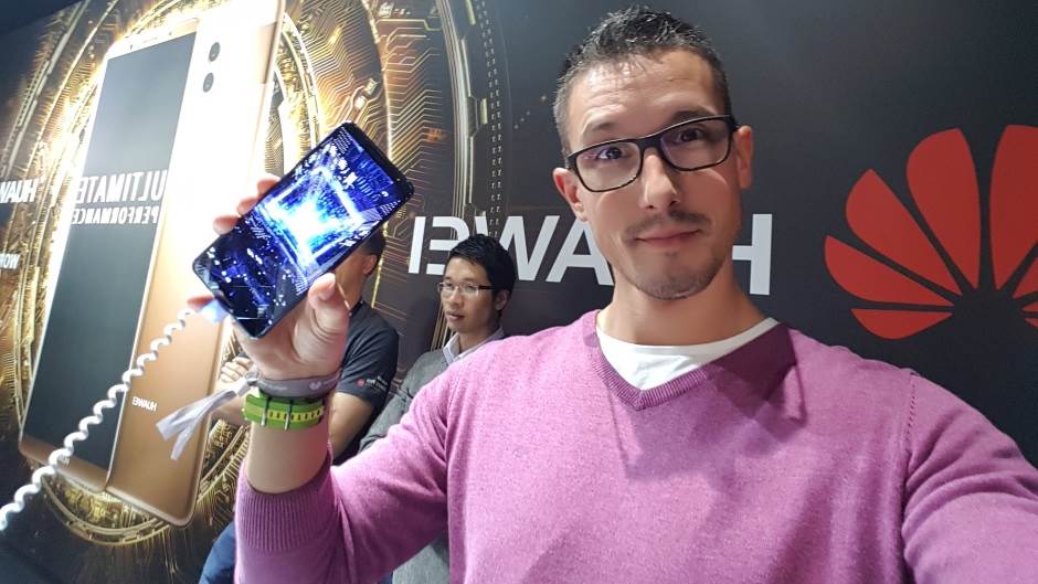 Huawei ne prodaje Huawei P i Huawei Mate serije telefona demanti lažna vest