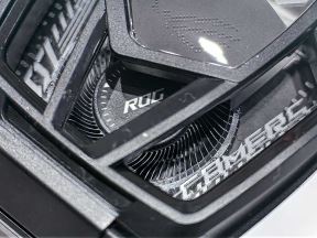 ROG Phone 7 Ultimate dizajn 36.jpg