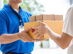 Amazon akcije porasle za 65 odsto u 2023 godini