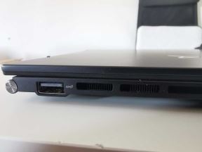 ASUS Zenbook 14 UM3402 _ Foto Mondo (9).jpg