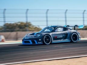 Porsche GT4 e-Performance, Električni automobil