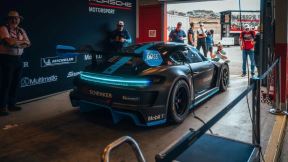 Porsche GT4 e-Performance, Porše, Električni automobil