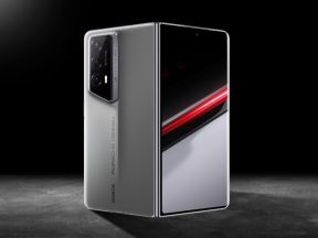 HONOR Magic V2 RSR Porsche Design _ telefon na preklop _ Foto Honor (4).jpg