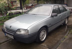 3 Opel Omega _ Foto Wikimedia Mr.choppers.jpg