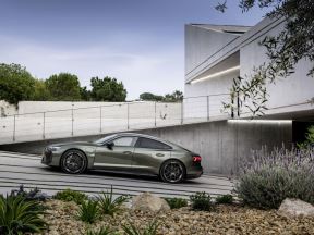 Audi E-Tron GT 2025 _ Foto Audi (4).jpg