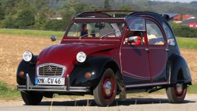 Citroën 2 CV Charleston _ spaček _ Foto Wikimedia Lothar Spurzem.jpg