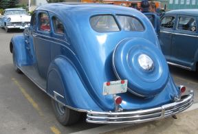 Chrysler Airflow iz 1936. godine _ Foto Wikimedia Trekphiler.jpg