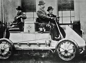 Lohner-Porsche _ prvi hibrid _ Foto Wikimedia Public domanin.jpg