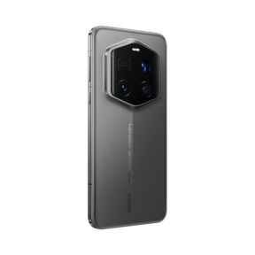 PORSCHE DESIGN HONOR Magic7 RSR _ Foto HONOR (2).jpg
